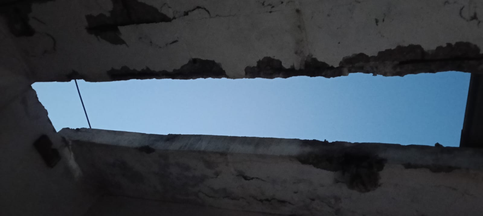 Roof cutting demolition Kanpur